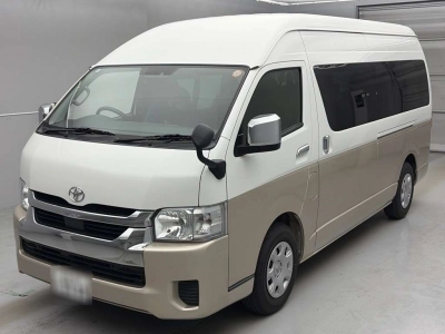 TOYOTA HIACE WAGON
