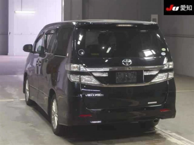 TOYOTA VELLFIRE
