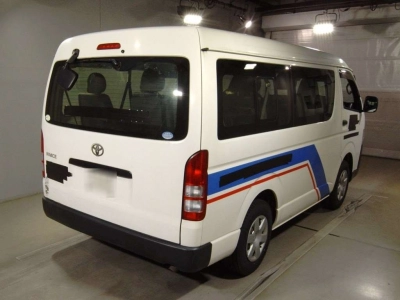 TOYOTA HIACE WAGON