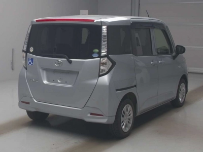 TOYOTA TANK