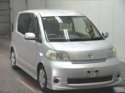 TOYOTA PORTE