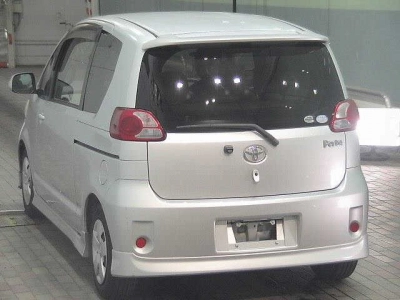 TOYOTA PORTE