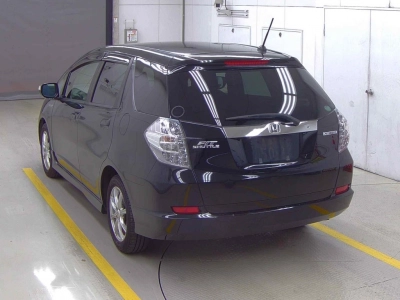 HONDA FIT SHUTTLE HYBRID