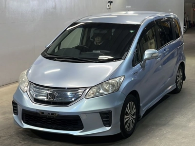 HONDA FREED HYBRID