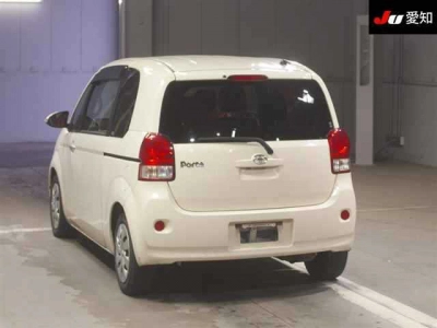 TOYOTA PORTE