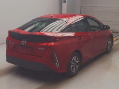 TOYOTA PRIUS PHV