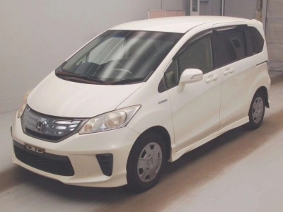 HONDA FREED HYBRID