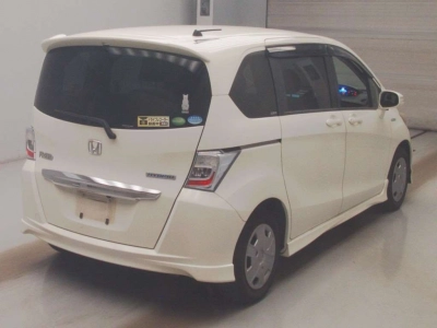 HONDA FREED HYBRID