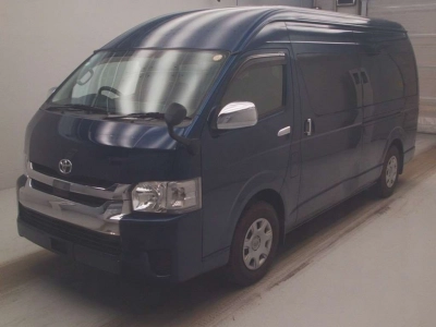 TOYOTA HIACE WAGON