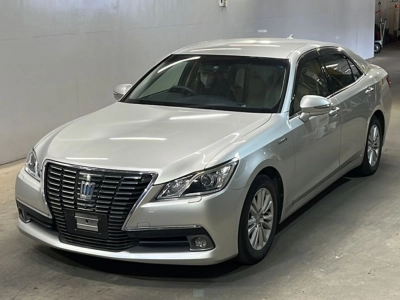 TOYOTA CROWN HYBRID