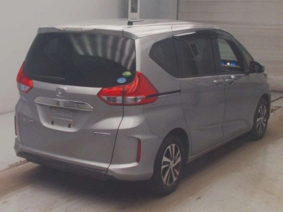 HONDA FREED + HYBRID