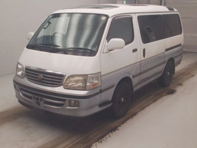 TOYOTA HIACE WAGON