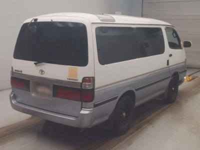 TOYOTA HIACE WAGON