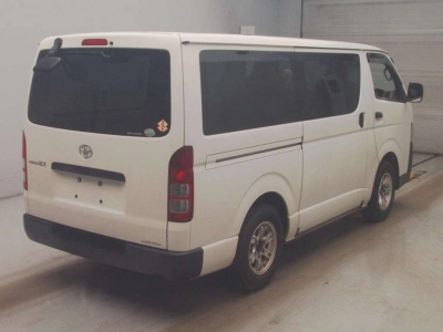 TOYOTA REGIUS VAN