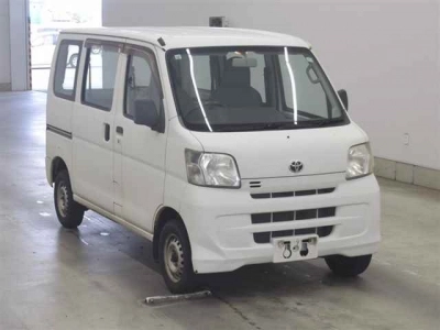 TOYOTA PIXIS VAN