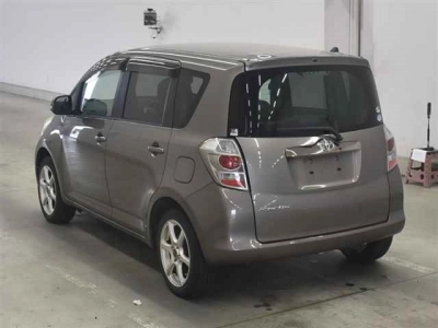 TOYOTA RACTIS