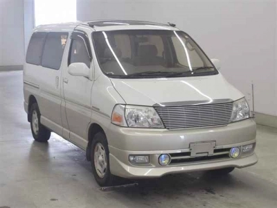 TOYOTA GRAND HIACE