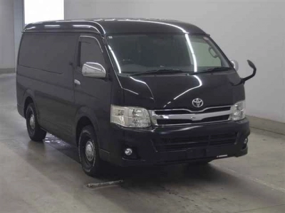 TOYOTA HIACE WAGON