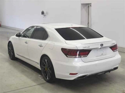 LEXUS LS