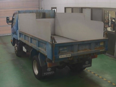 TOYOTA DYNA