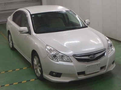 SUBARU LEGACY B4