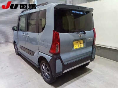 DAIHATSU TANTO FUN CROSS