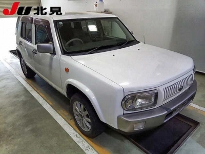 NISSAN RASHEEN