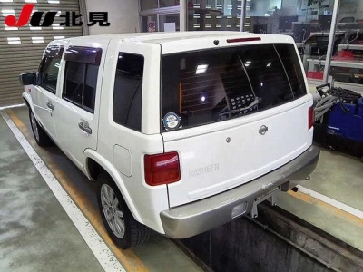 NISSAN RASHEEN