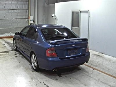 SUBARU LEGACY B4