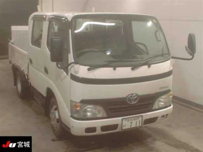 TOYOTA DYNA