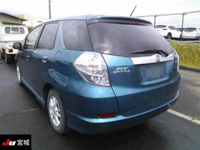 HONDA FIT SHUTTLE