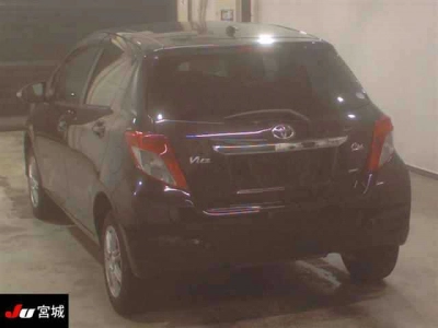 TOYOTA VITZ
