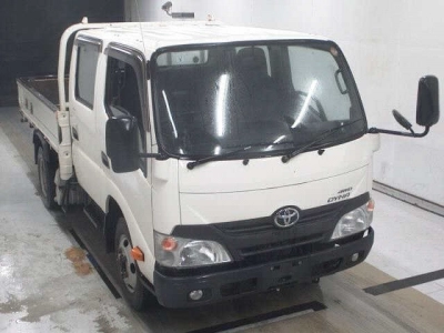 TOYOTA DYNA