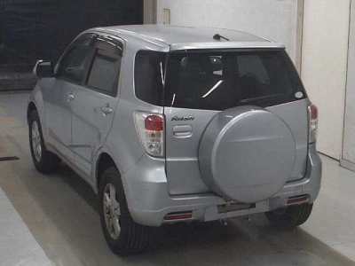 TOYOTA RUSH