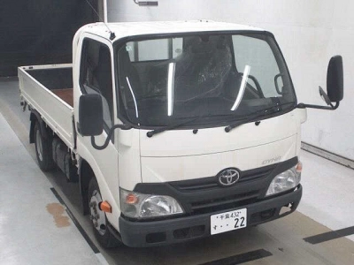 TOYOTA DYNA