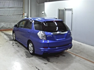 HONDA FIT SHUTTLE HYBRID