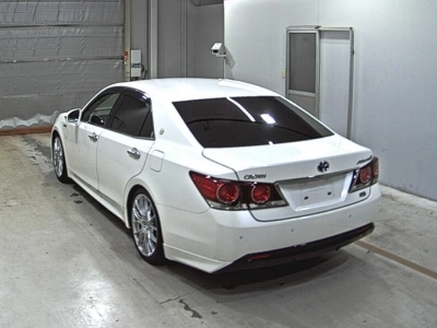 TOYOTA CROWN HYBRID