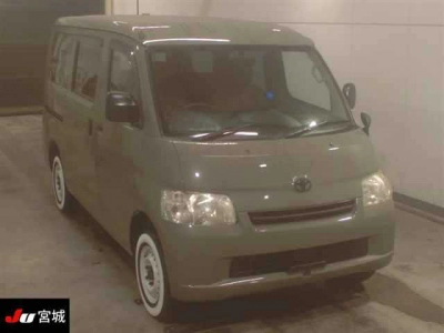 TOYOTA TOWN ACE VAN