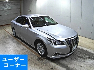 TOYOTA CROWN HYBRID