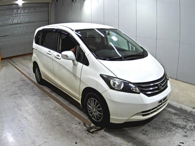 HONDA FREED