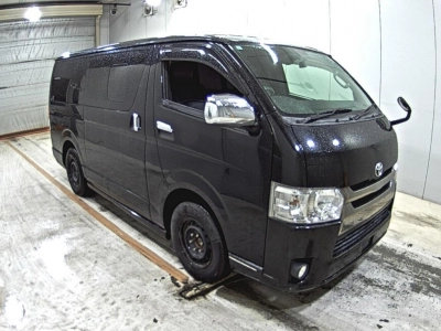 TOYOTA REGIUS VAN