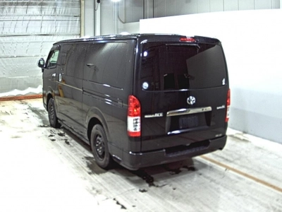 TOYOTA REGIUS VAN