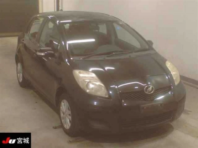 TOYOTA VITZ