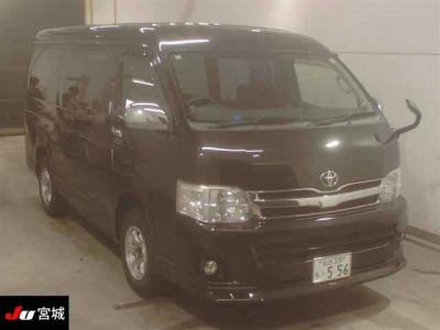 TOYOTA HIACE WAGON