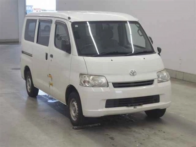 TOYOTA TOWN ACE VAN