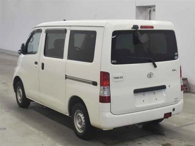 TOYOTA TOWN ACE VAN