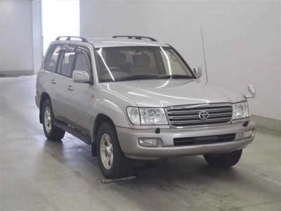 TOYOTA LAND CRUISER