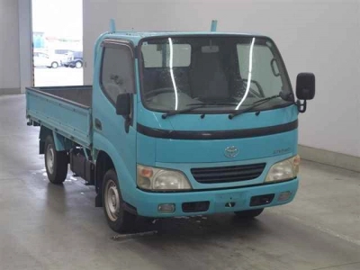 TOYOTA DYNA