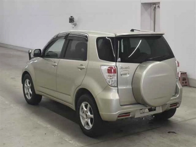 TOYOTA RUSH