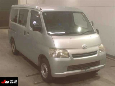 TOYOTA TOWN ACE VAN